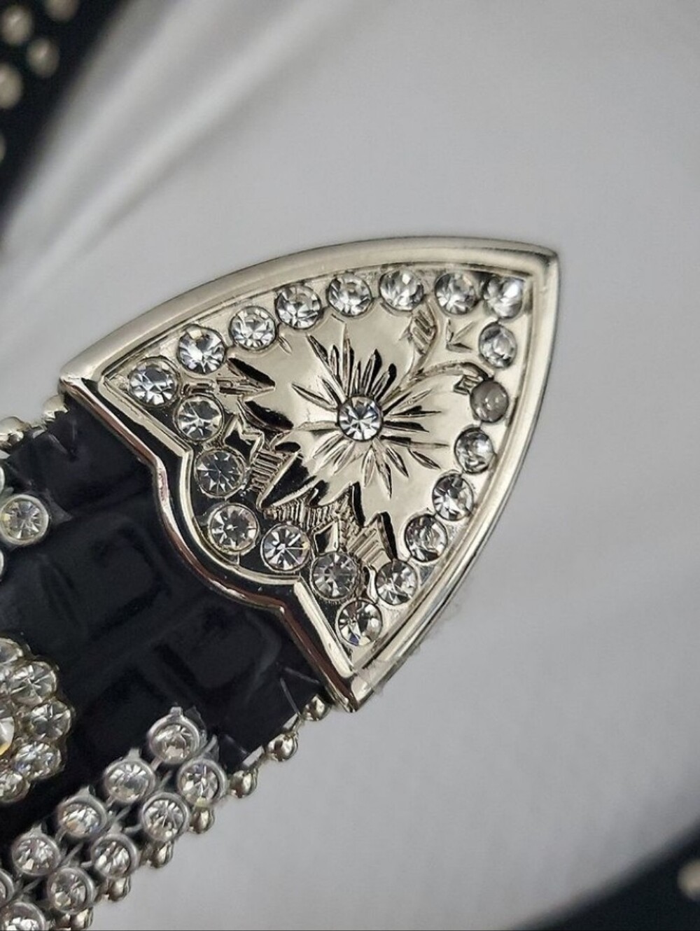 Angel Ranch Leather Rhinestone Belt - SM - Picture 9 of 16
